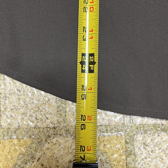 BNWOT Express sleeveless dressy top - Picture 6 of 13